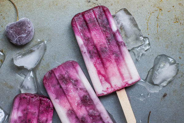 vegan popsicles made with blueberries